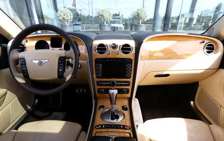 Bentley Continental Flying Spur, 2007 год, 1 650 000 рублей, 12 фотография