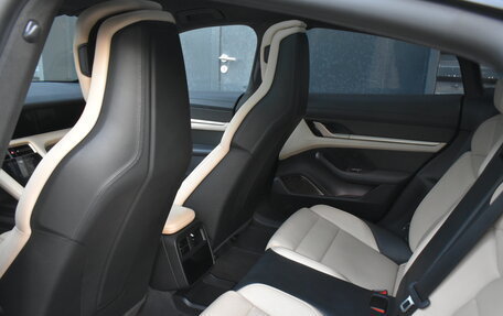 Porsche Taycan I, 2020 год, 10 500 000 рублей, 12 фотография