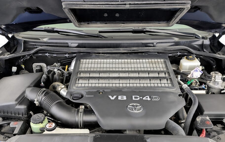 Toyota Land Cruiser 200, 2018 год, 7 200 000 рублей, 9 фотография
