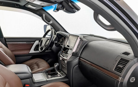 Toyota Land Cruiser 200, 2018 год, 7 200 000 рублей, 11 фотография