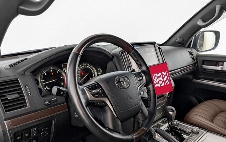 Toyota Land Cruiser 200, 2018 год, 7 200 000 рублей, 16 фотография