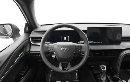 Toyota Camry, 2025 год, 4 999 000 рублей, 13 фотография