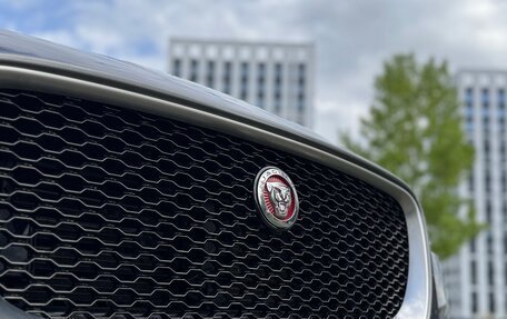 Jaguar F-Pace, 2018 год, 2 765 000 рублей, 11 фотография