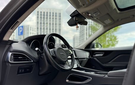 Jaguar F-Pace, 2018 год, 2 765 000 рублей, 17 фотография