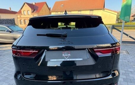 Jaguar F-Pace, 2022 год, 4 370 000 рублей, 5 фотография