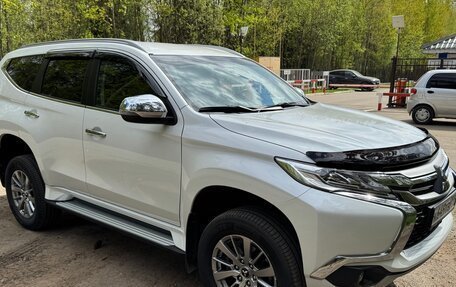 Mitsubishi Pajero Sport III рестайлинг, 2019 год, 3 250 000 рублей, 6 фотография