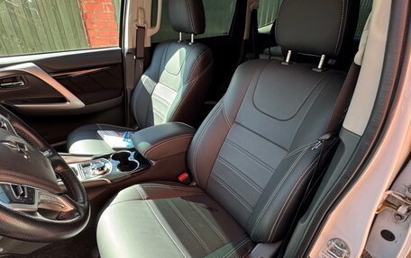 Mitsubishi Pajero Sport III рестайлинг, 2019 год, 3 250 000 рублей, 10 фотография
