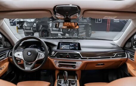 BMW 7 серия, 2019 год, 6 200 000 рублей, 2 фотография
