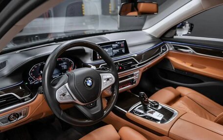 BMW 7 серия, 2019 год, 6 200 000 рублей, 11 фотография