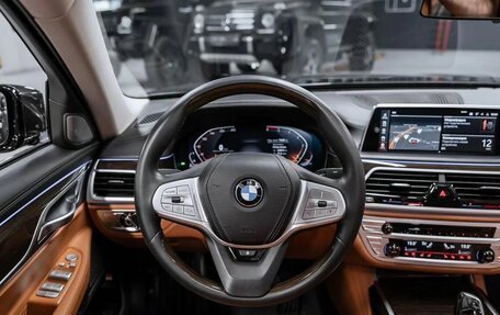 BMW 7 серия, 2019 год, 6 200 000 рублей, 12 фотография