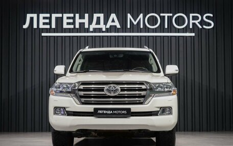 Toyota Land Cruiser 200, 2018 год, 5 990 000 рублей, 2 фотография