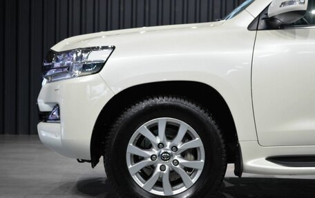 Toyota Land Cruiser 200, 2018 год, 5 990 000 рублей, 12 фотография