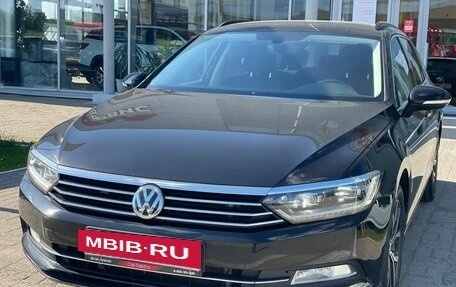Volkswagen Passat B8 рестайлинг, 2019 год, 2 479 000 рублей, 2 фотография