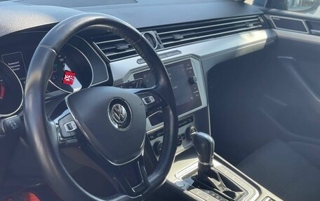 Volkswagen Passat B8 рестайлинг, 2019 год, 2 479 000 рублей, 12 фотография