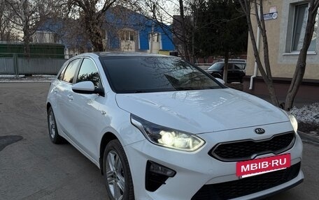 KIA cee'd III, 2018 год, 1 590 000 рублей, 2 фотография