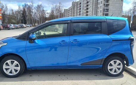 Toyota Sienta II, 2019 год, 1 569 000 рублей, 4 фотография