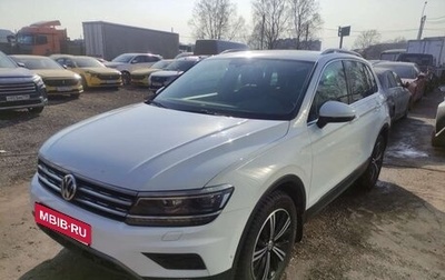 Volkswagen Tiguan II, 2018 год, 3 017 000 рублей, 1 фотография