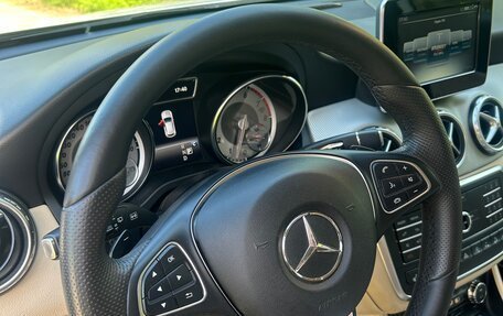Mercedes-Benz GLA, 2016 год, 2 400 000 рублей, 11 фотография