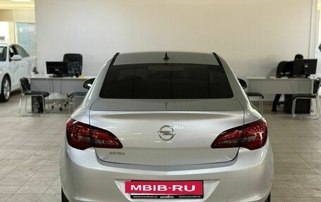 Opel Astra J, 2013 год, 695 000 рублей, 5 фотография