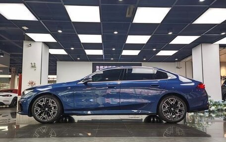 BMW 5 серия, 2024 год, 6 620 372 рублей, 5 фотография