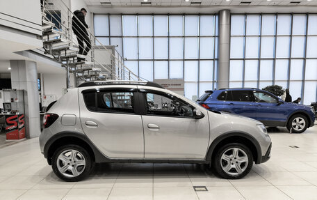 Renault Sandero II рестайлинг, 2020 год, 1 220 000 рублей, 4 фотография