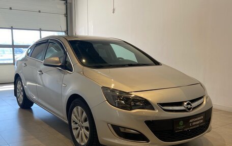 Opel Astra J, 2013 год, 675 000 рублей, 3 фотография