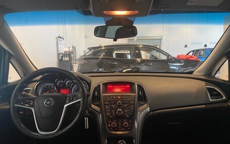 Opel Astra J, 2013 год, 675 000 рублей, 10 фотография