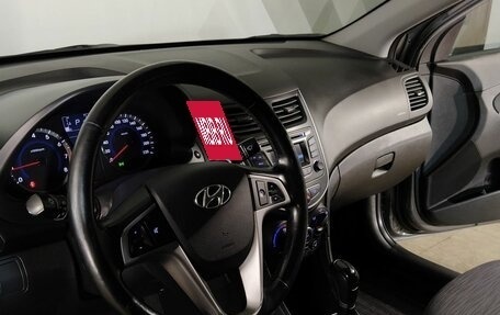 Hyundai Solaris II рестайлинг, 2015 год, 1 056 000 рублей, 8 фотография
