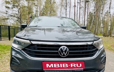 Volkswagen Polo VI (EU Market), 2021 год, 1 250 000 рублей, 2 фотография