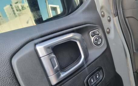 Jeep Wrangler, 2022 год, 3 850 000 рублей, 7 фотография