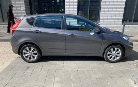 Hyundai Solaris II рестайлинг, 2012 год, 920 000 рублей, 6 фотография