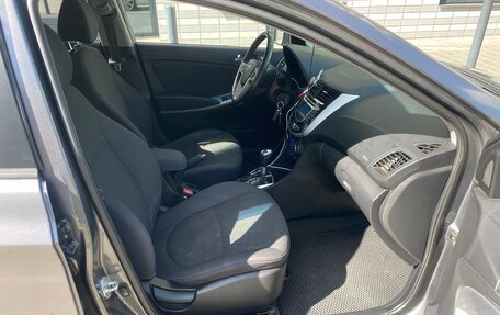 Hyundai Solaris II рестайлинг, 2012 год, 920 000 рублей, 9 фотография