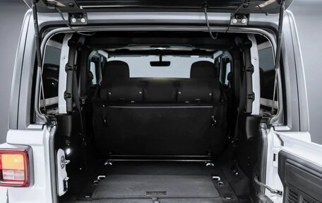 Jeep Wrangler, 2018 год, 3 600 000 рублей, 18 фотография