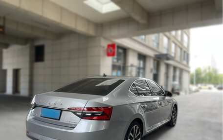 Skoda Superb III рестайлинг, 2021 год, 2 370 000 рублей, 4 фотография