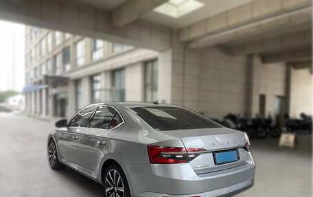 Skoda Superb III рестайлинг, 2021 год, 2 370 000 рублей, 6 фотография