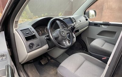 Volkswagen Caravelle T5, 2012 год, 2 050 000 рублей, 1 фотография