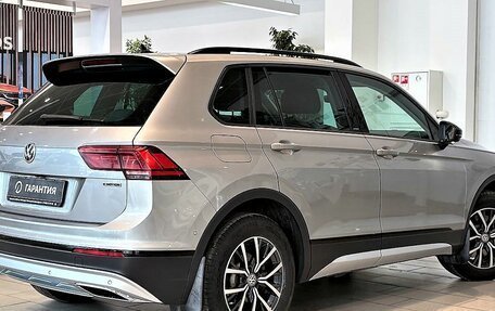 Volkswagen Tiguan II, 2020 год, 3 199 000 рублей, 5 фотография