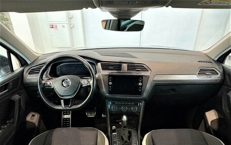 Volkswagen Tiguan II, 2020 год, 3 199 000 рублей, 11 фотография