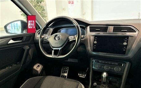 Volkswagen Tiguan II, 2020 год, 3 199 000 рублей, 13 фотография