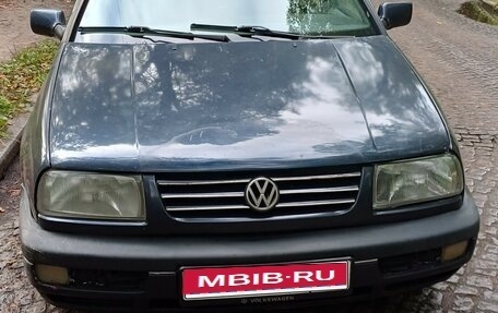 Volkswagen Vento, 1992 год, 170 000 рублей, 1 фотография