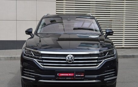 Volkswagen Touareg III, 2020 год, 5 600 000 рублей, 1 фотография