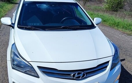 Hyundai Solaris II рестайлинг, 2016 год, 1 150 000 рублей, 1 фотография