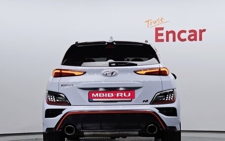 Hyundai Kona I, 2021 год, 1 630 000 рублей, 4 фотография