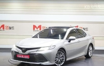 Toyota Camry, 2020 год, 2 395 000 рублей, 1 фотография