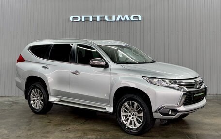 Mitsubishi Pajero Sport III рестайлинг, 2018 год, 3 247 000 рублей, 3 фотография