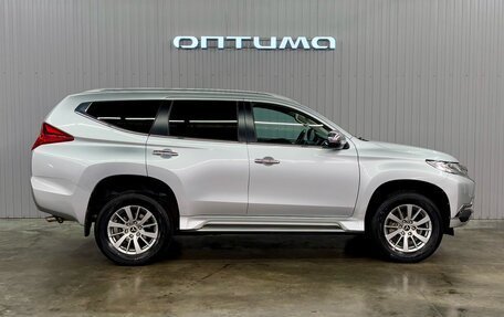 Mitsubishi Pajero Sport III рестайлинг, 2018 год, 3 247 000 рублей, 4 фотография