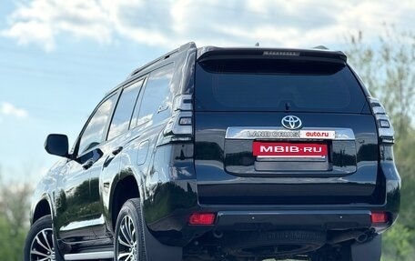 Toyota Land Cruiser Prado 150 рестайлинг 2, 2022 год, 7 300 000 рублей, 20 фотография