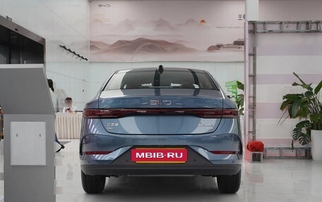 BYD Qin, 2025 год, 2 033 958 рублей, 4 фотография