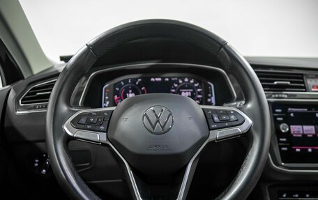 Volkswagen Tiguan II, 2021 год, 3 692 000 рублей, 8 фотография