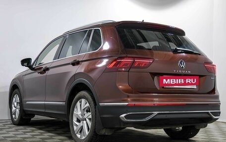 Volkswagen Tiguan II, 2021 год, 3 692 000 рублей, 6 фотография